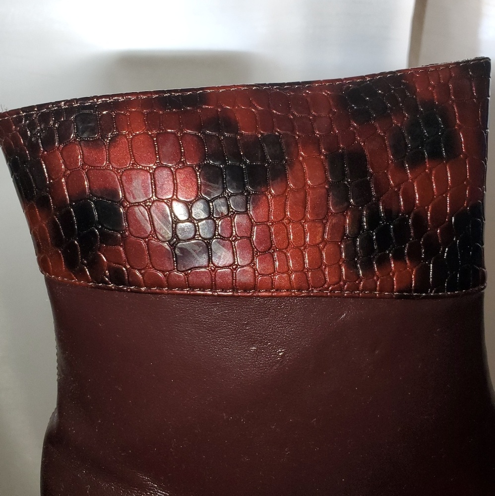 Boots - Picture 4 of 4
